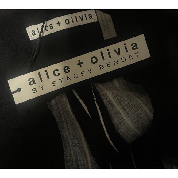 Alice + Olivia Women's 6 Black White Pin Striped Stretch Cropped Pants NWT - Picture 3 of 3